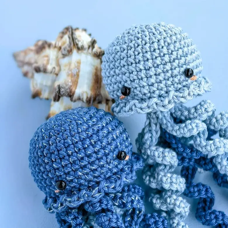 Crochet jellyfish amigurumi