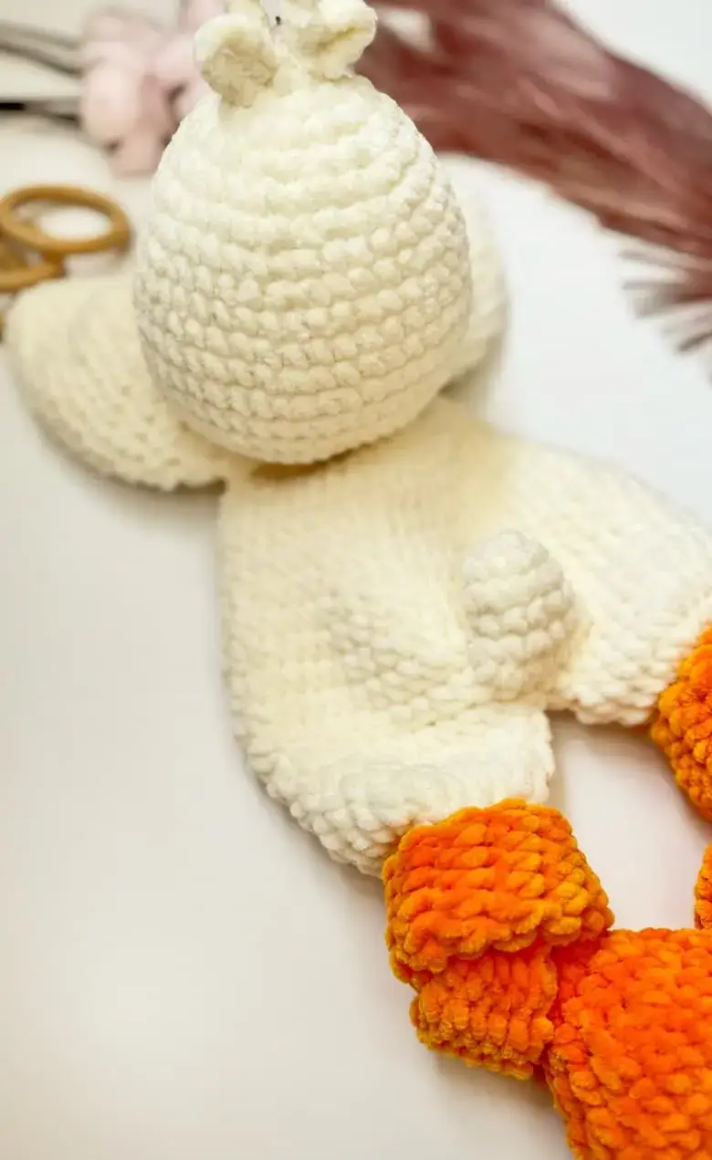 Free goose crochet pattern